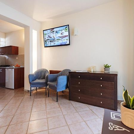 Ampelia Hotel Kassandra ハニオティス エクステリア 写真